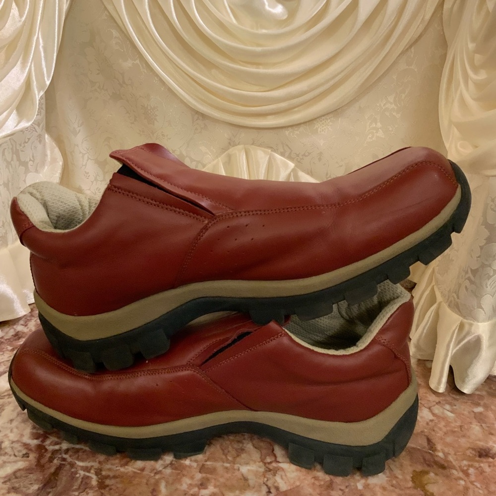 Johnston & Murphy Men's Red Leather Slip-On Loafers - Picture 5 of 11